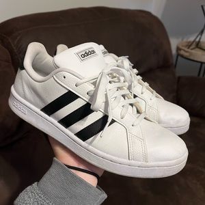 Adidas Size 9 sneakers